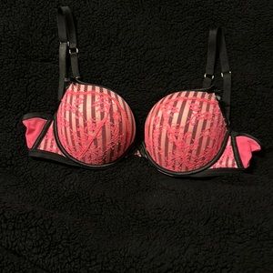 Victoria’s Secret ‘Very Sexy Padded Demi’